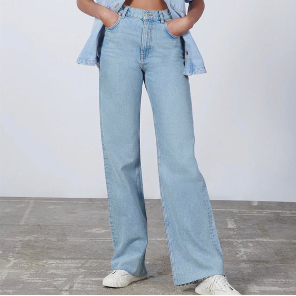 *SOLD* NWT ZARA FULL LENGTH JEANS